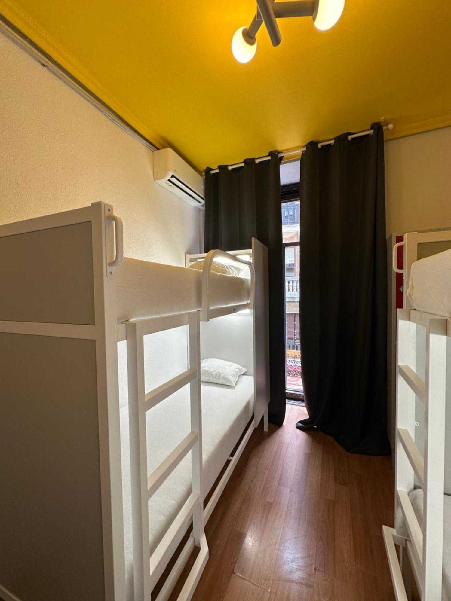Bunk Bed 4-Bed Mixed Dormitory Room