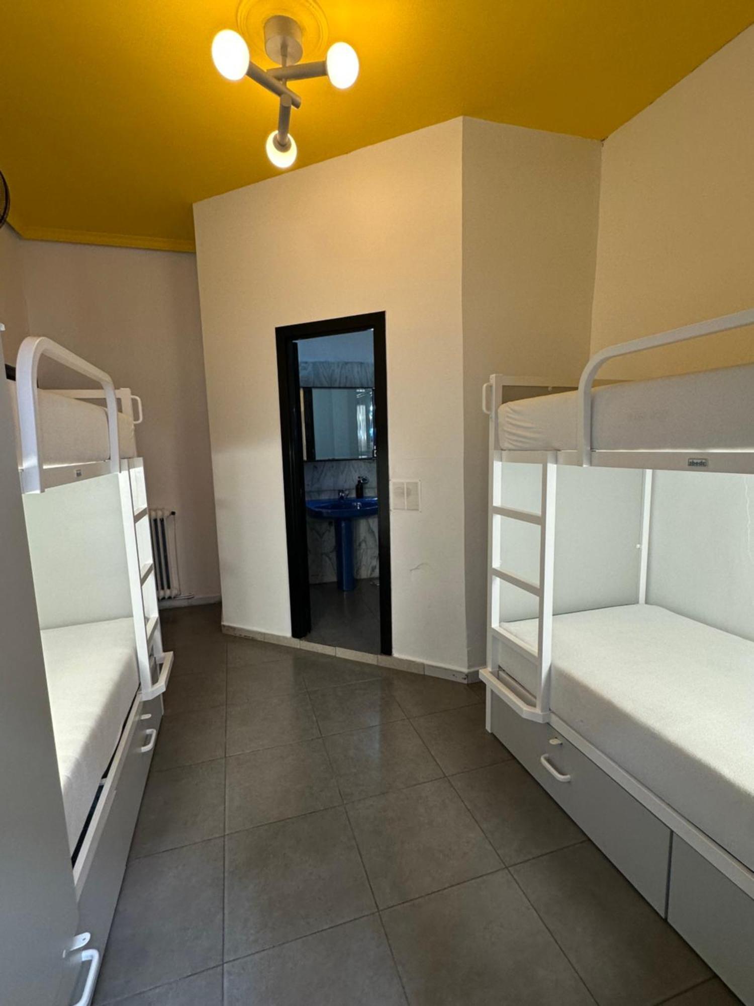 Bunk Bed 4-Bed Mixed Dormitory Room