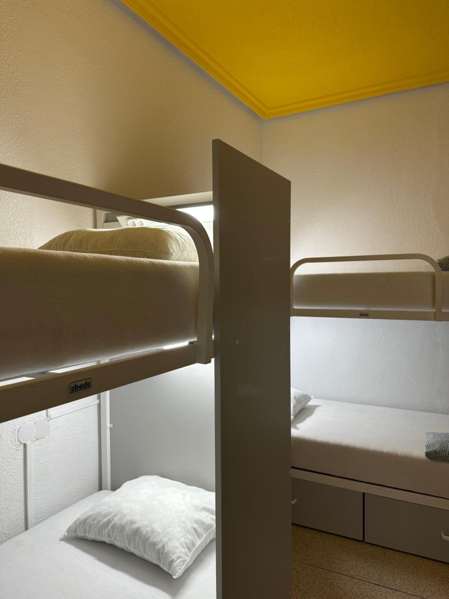 Bunk Bed 4-Bed Mixed Dormitory Room