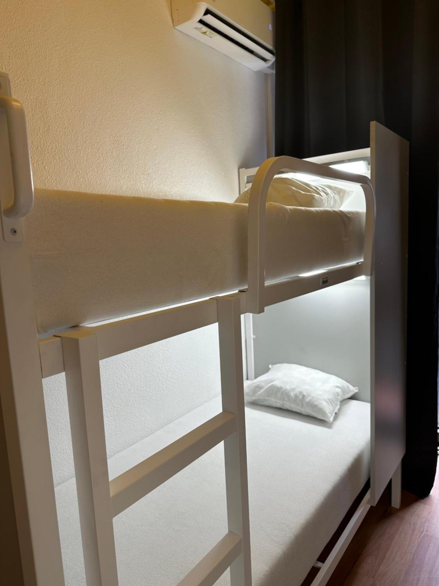 Bunk Bed 4-Bed Mixed Dormitory Room