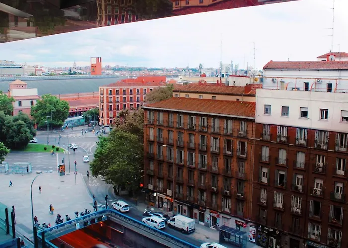 Metropolitan AtochaHostal